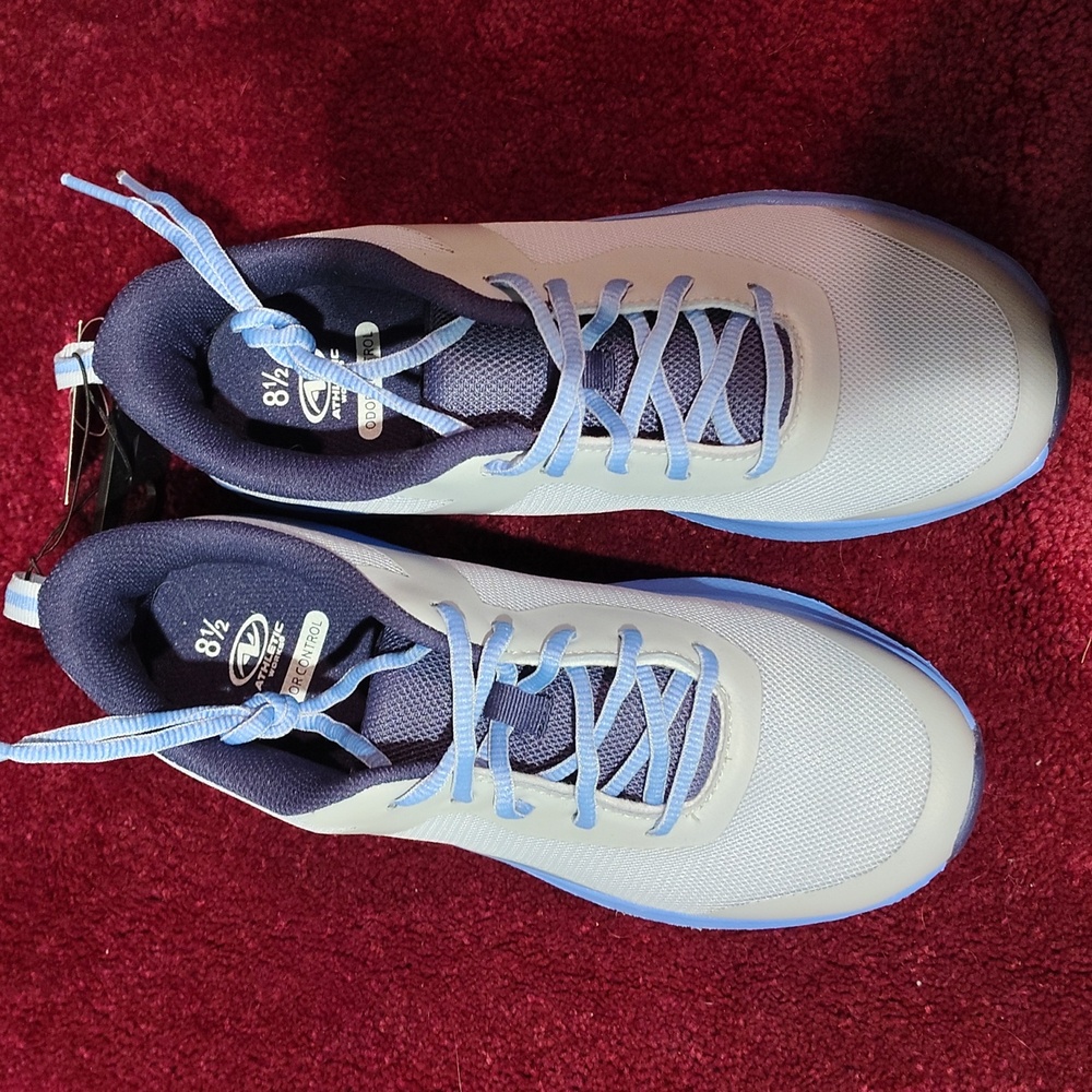 Darling Women's Light Gray & Blue Lightweight Running Shoes NWT 8.5